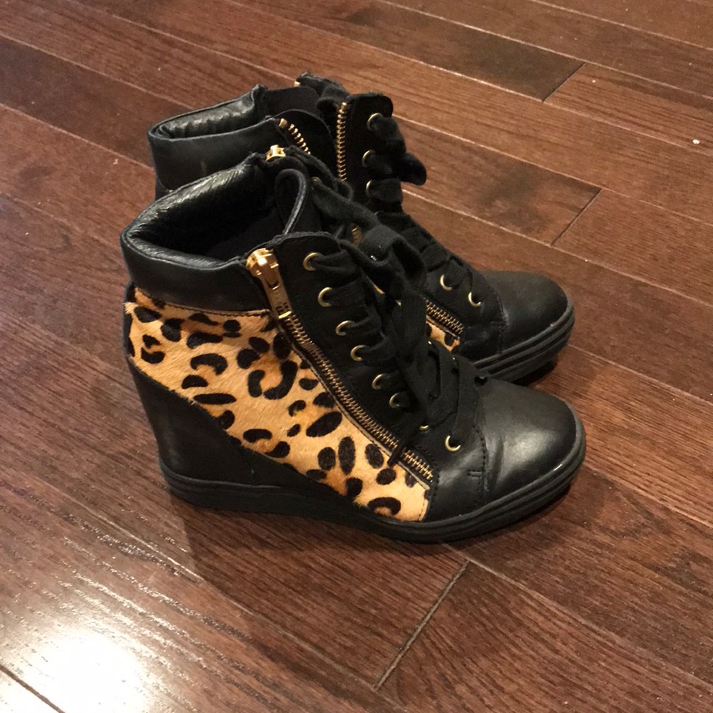 Steve madden leopard sneaker wedges